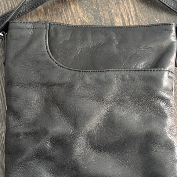 margot leather crossbody bag, black, front & back pockets, zip closure - Picture 4 of 7